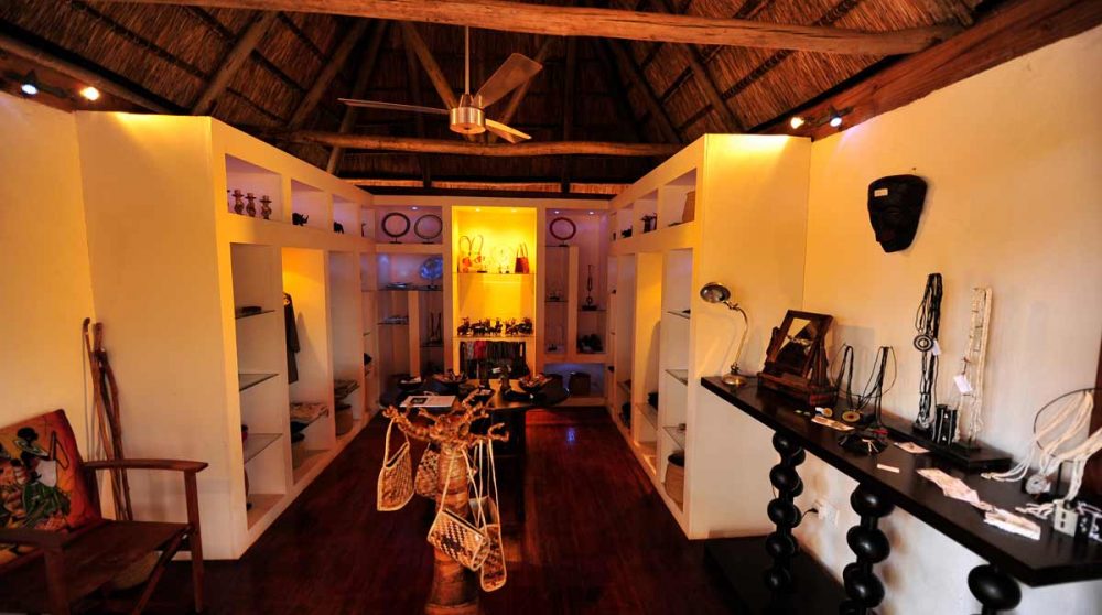 La boutique du camp dans le parc de Tarangire