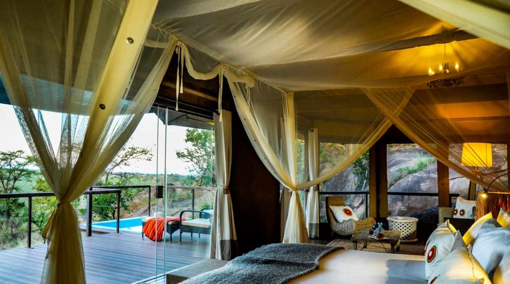 La vue depuis une chambre dans le parc du Serengeti