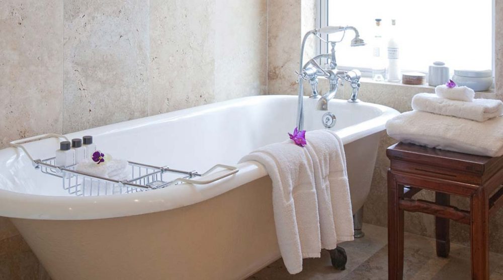 Une baignoire à l'ancienne en Afrique du Sud