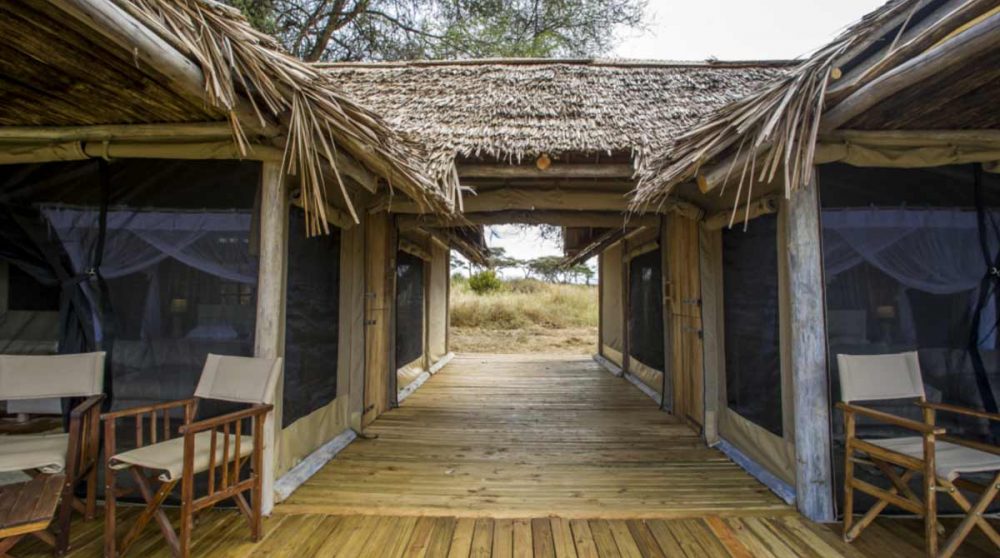 La terrasse d'une tente familiale
