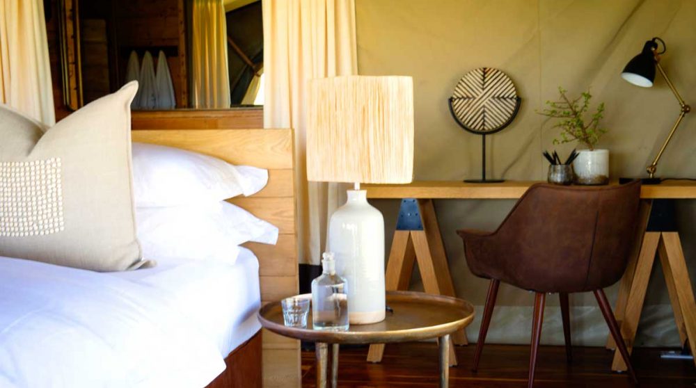 Détail du lit dans le Serengeti