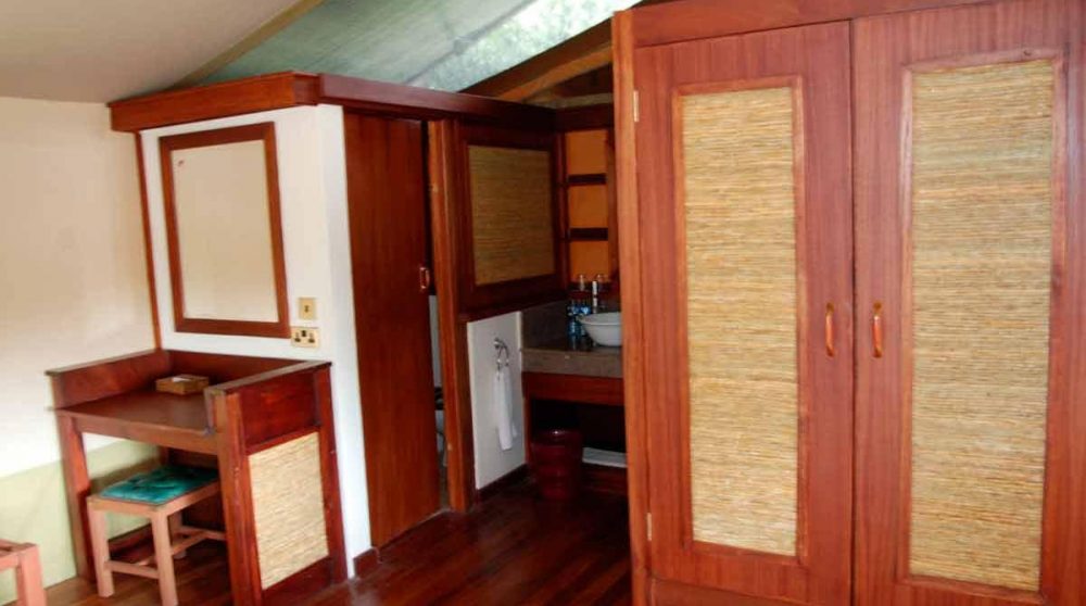 Coin bureau et armoire au Kenya