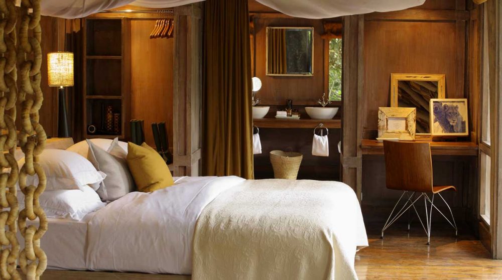 Coin bureau dans la chambre