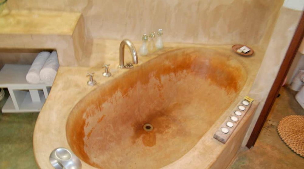 Baignoire d'une salle de bains