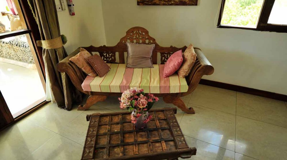 Canapé dans une chambre