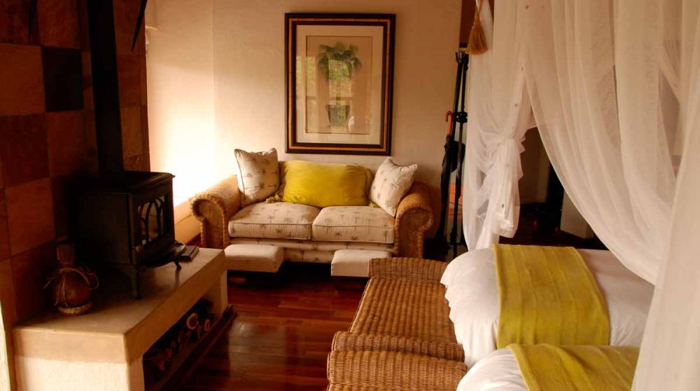 Canapé dans une chambre à Madikwe