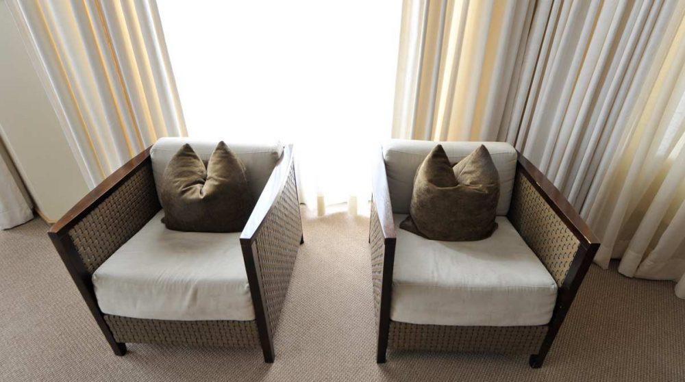 Fauteuils dans une chambre luxury à Swakopmund