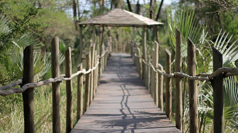 Accès à une tente en Tanzanie