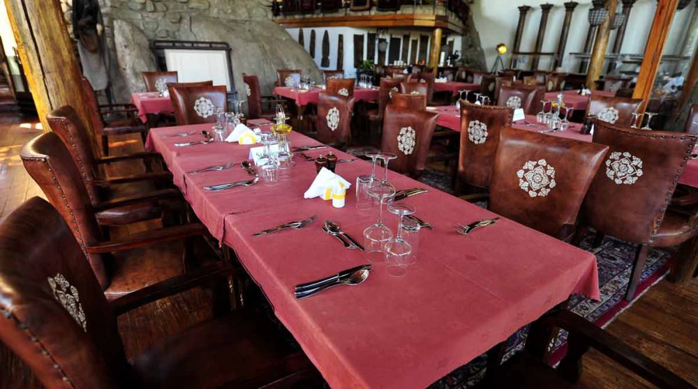 Table pour déjeuner