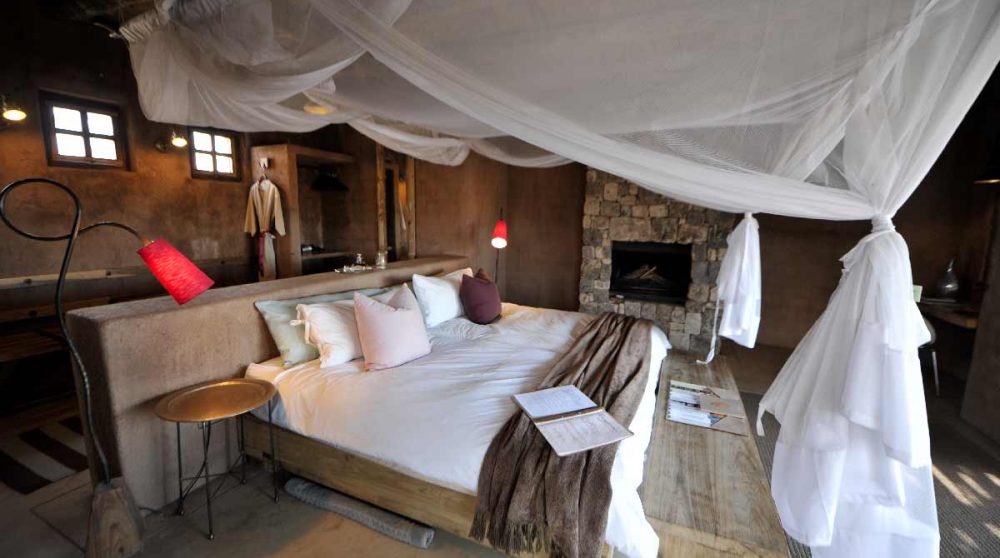 Lit dans une chambre