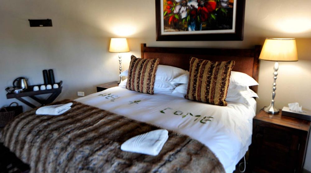 Le lit dans la chambre