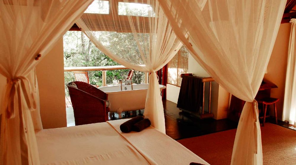 Vue depuis le balcon d'un chalet du Hluwluwe River Lodge