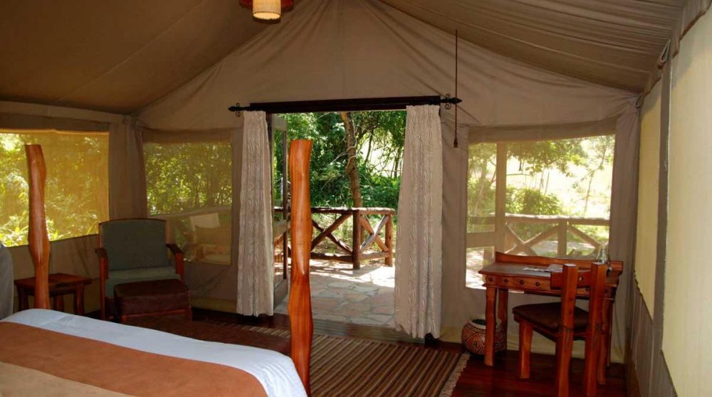 Vue sur la nature depuis une tente au Mara Sarova