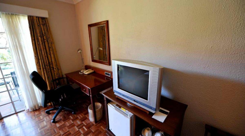 Le coin bureau d'une Executive room au Southern Sun Mayfair