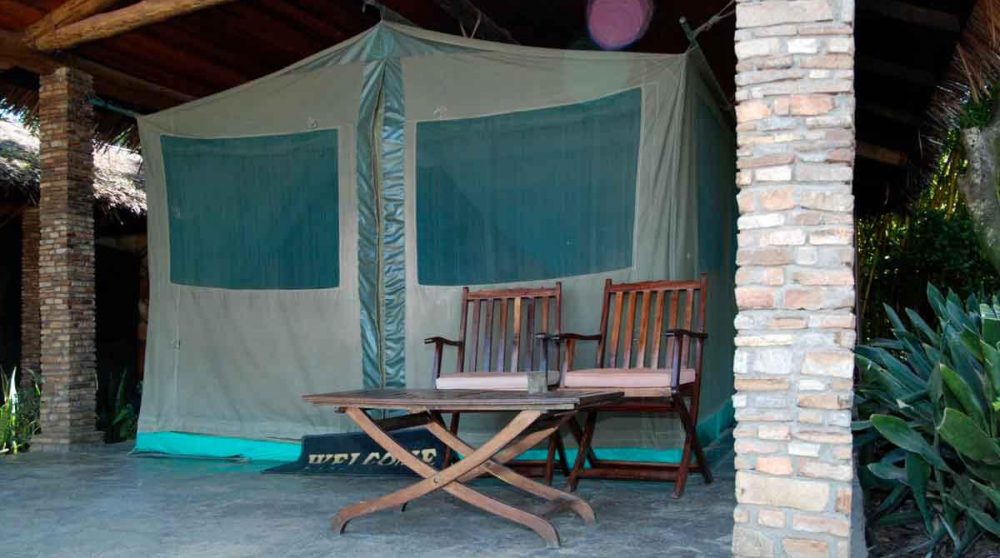 L'entrée d'une tente au Kenya