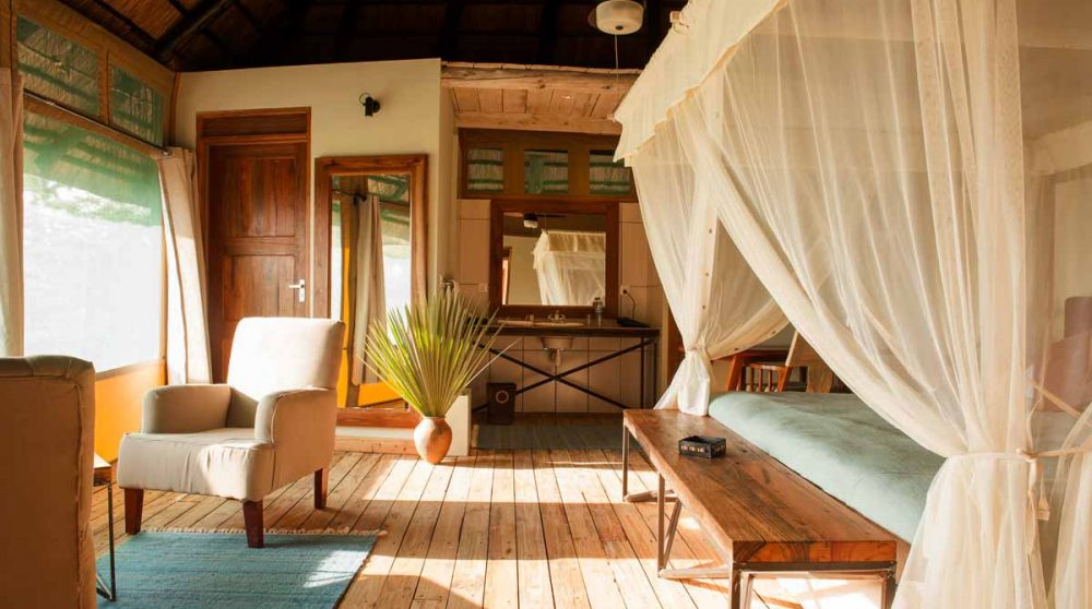 Lit dans une suite dans le Tarangire