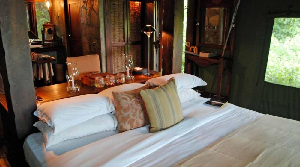 Lit dans une tente au Masai Mara