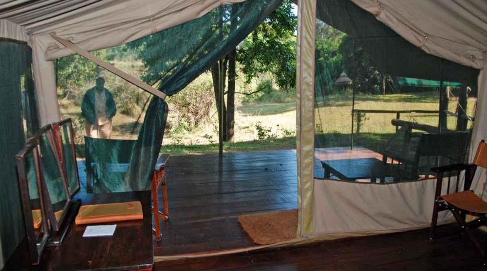 Vue de l'extérieur depuis la tente