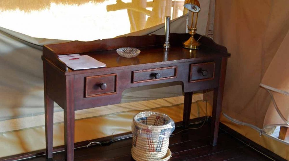 L'intérieur de la tente au Kenya