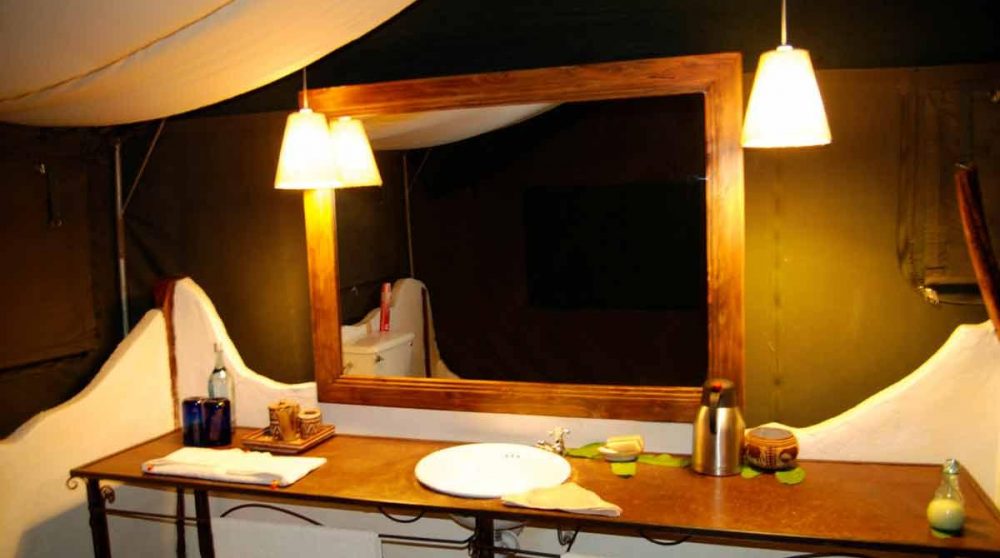 Autre vue d'une salle de bains au Kenya