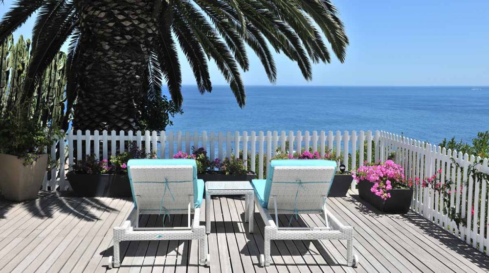 Autre vue de la terrasse de l'appartement Neptune