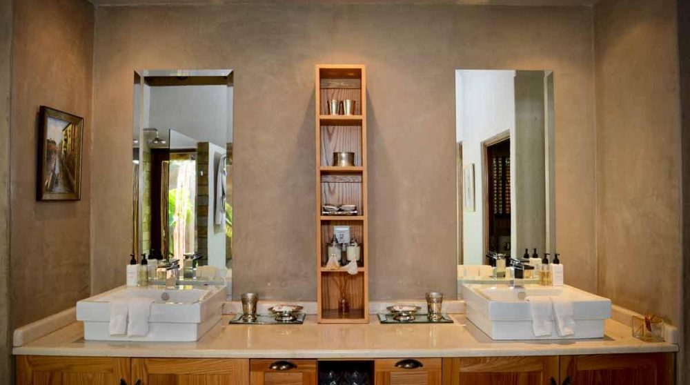 Sa salle de bains en Afrique du Sud