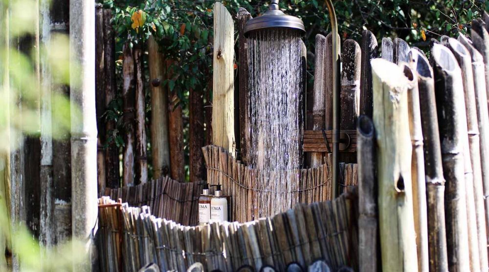La douche extérieure dans le Masai Mara