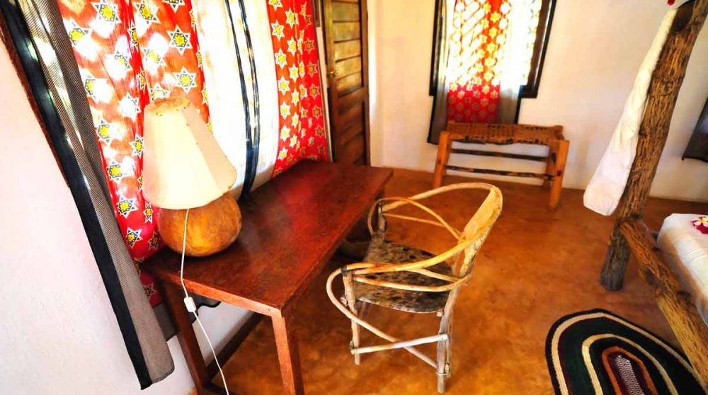 Le petit bureau de l'un des bungalows