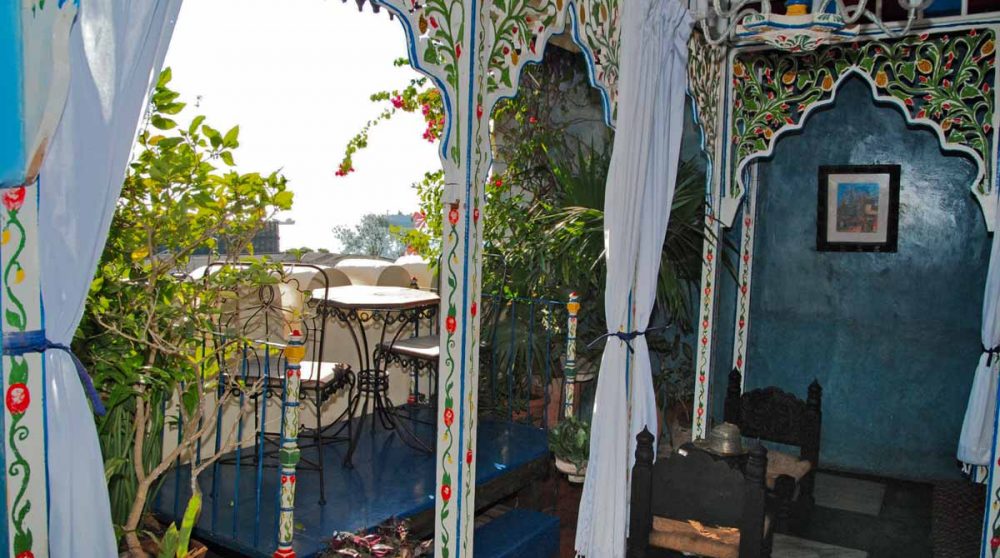 Un balcon d'une chambre