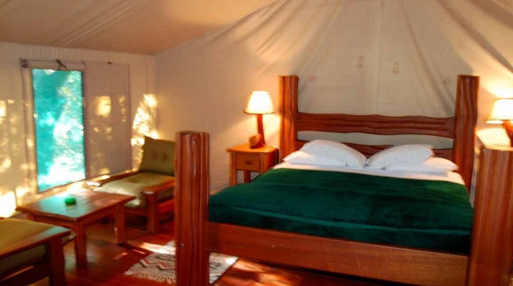 Chambre dans une tente dans le Masai Mara