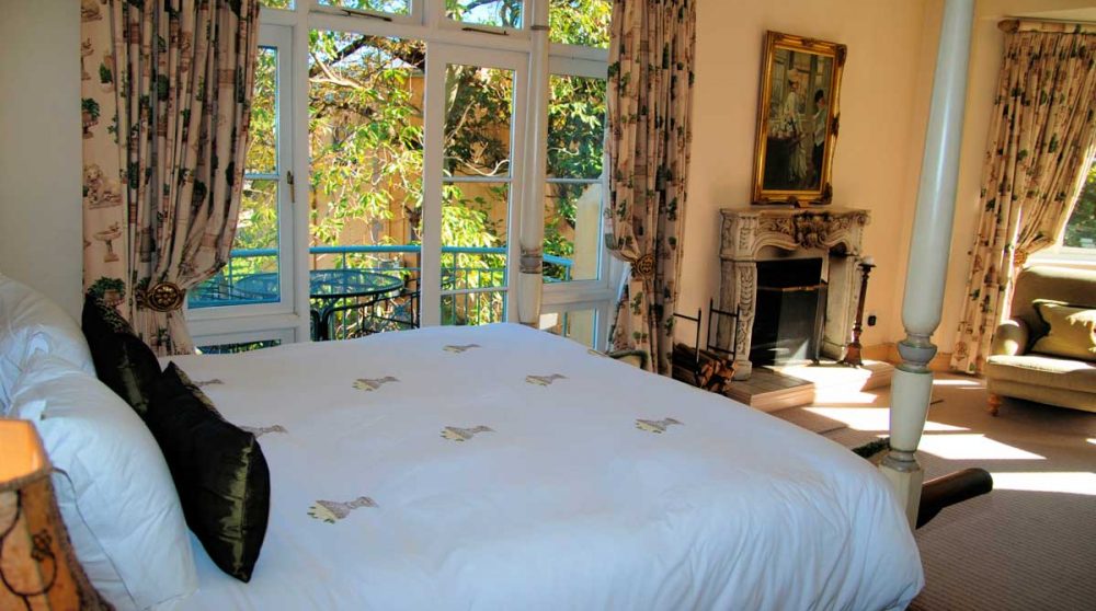 Le lit d'une chambre luxury