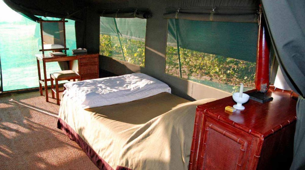 Intérieur d'une tente luxury au Kichwa Tembo