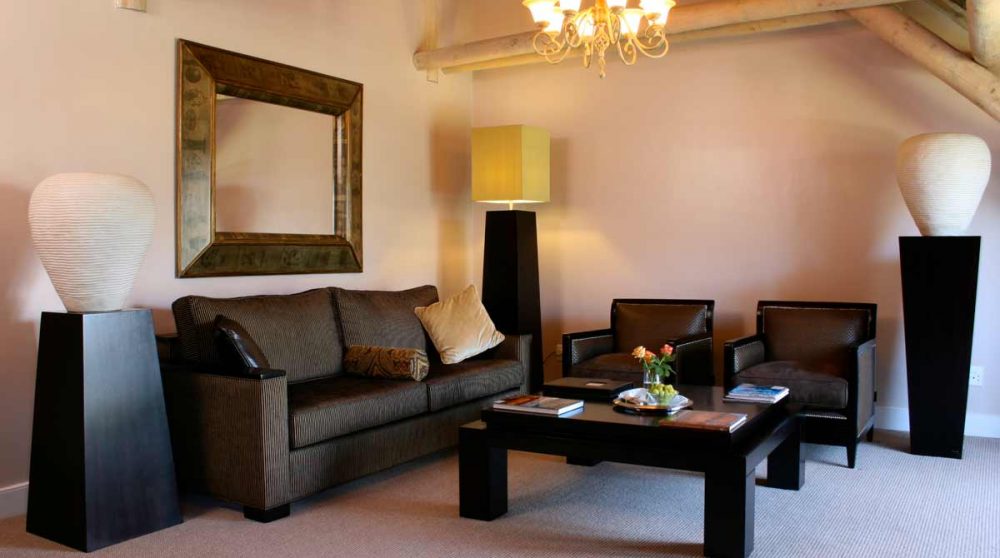 Le salon de la suite au Mont Rochelle