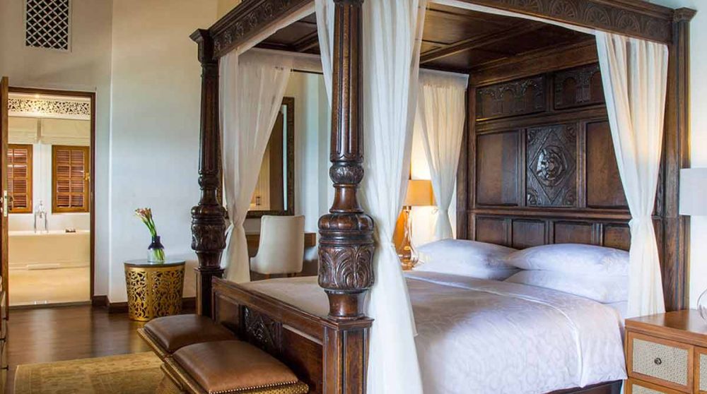 Lit à baldaquin de la Bahari Terrace Suite au Park Hyatt Zanzibar