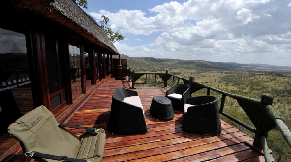 Terrasse d'une suite au Soroi Serengeti Lodge