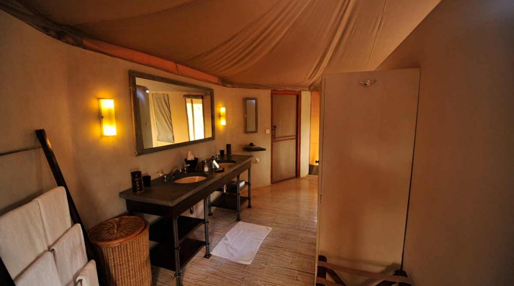 Salle de bains au Swala Camp