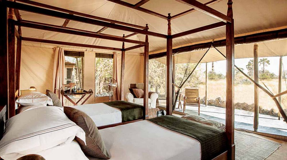 Lits dans une tente dans le parc national de Tarangire