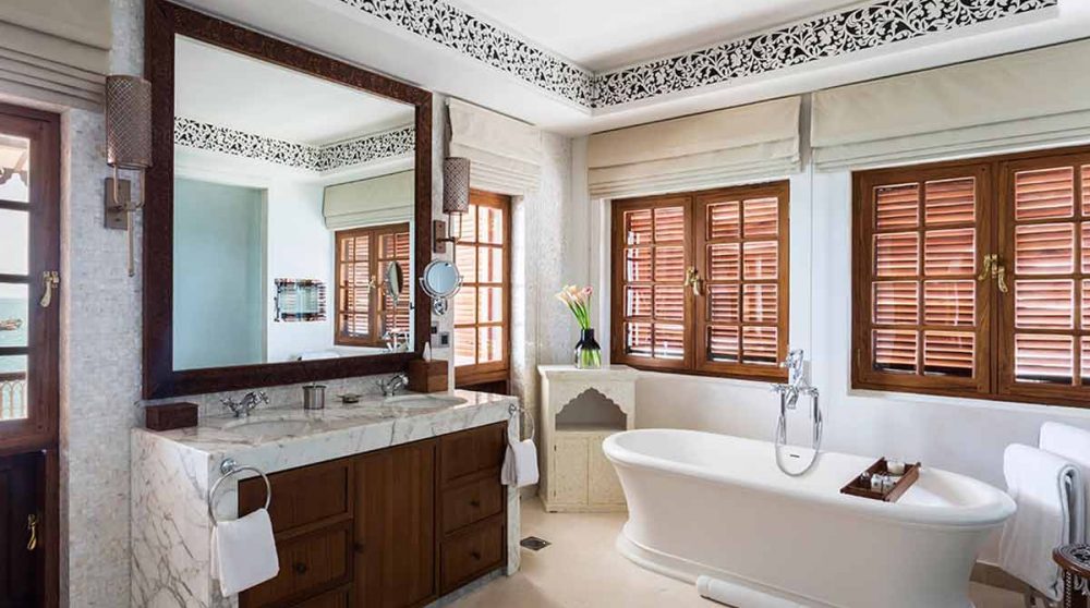 Salle de bains de la Bahari Terrace suite