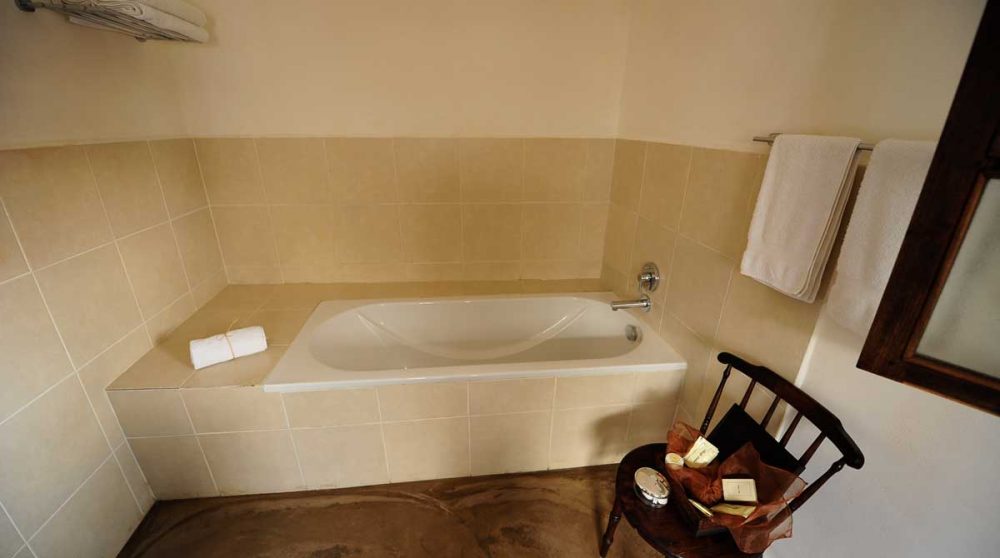 La salle de bains d'une suite de l'hôtel à Zanzibar