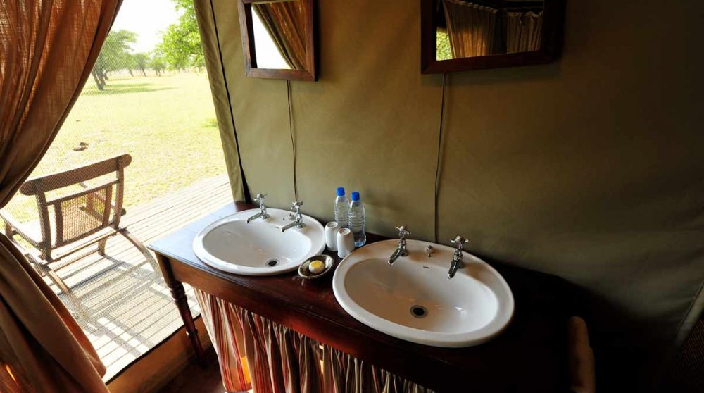 Lavabos dans la salle de bains