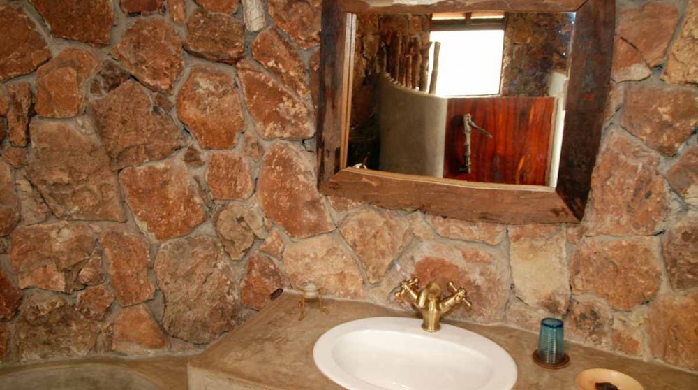 Lavabo dans une salle de bains