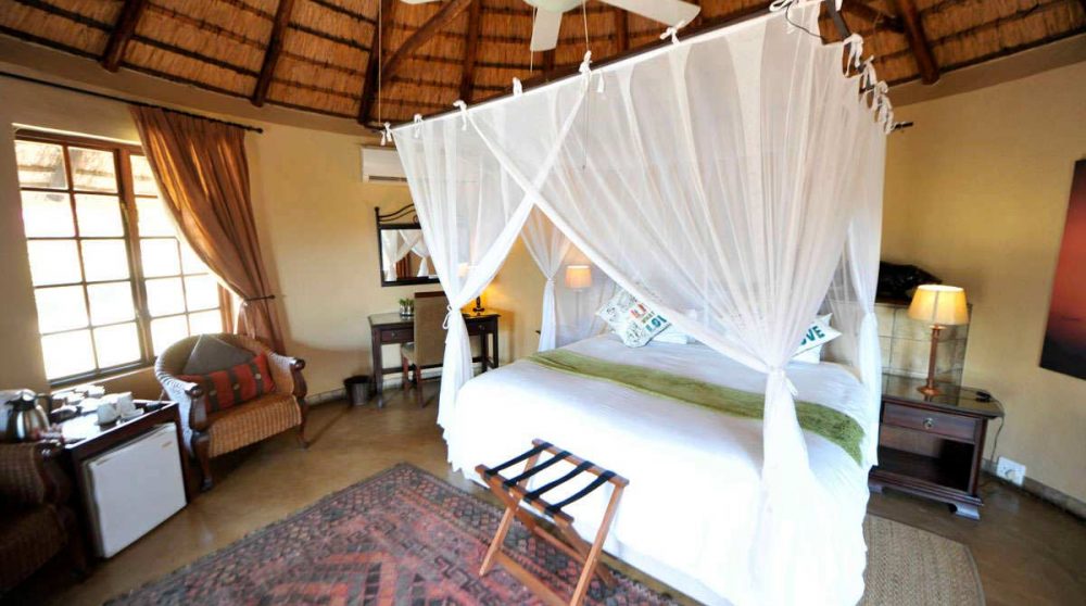 Chambre dans une rondavelle à Sabi Sand