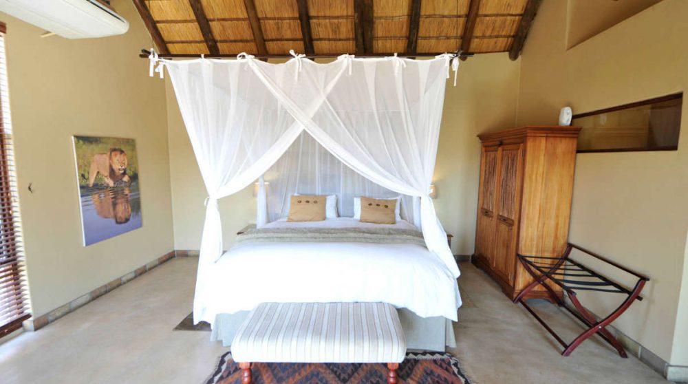 Lit dans une rondavelle