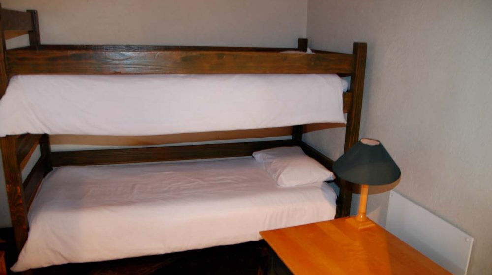 Lits superposés dans une chambre au Graskop Hotel