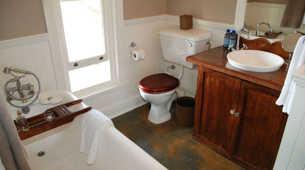 La salle de bains d'une chambre au Kirkmans Camp