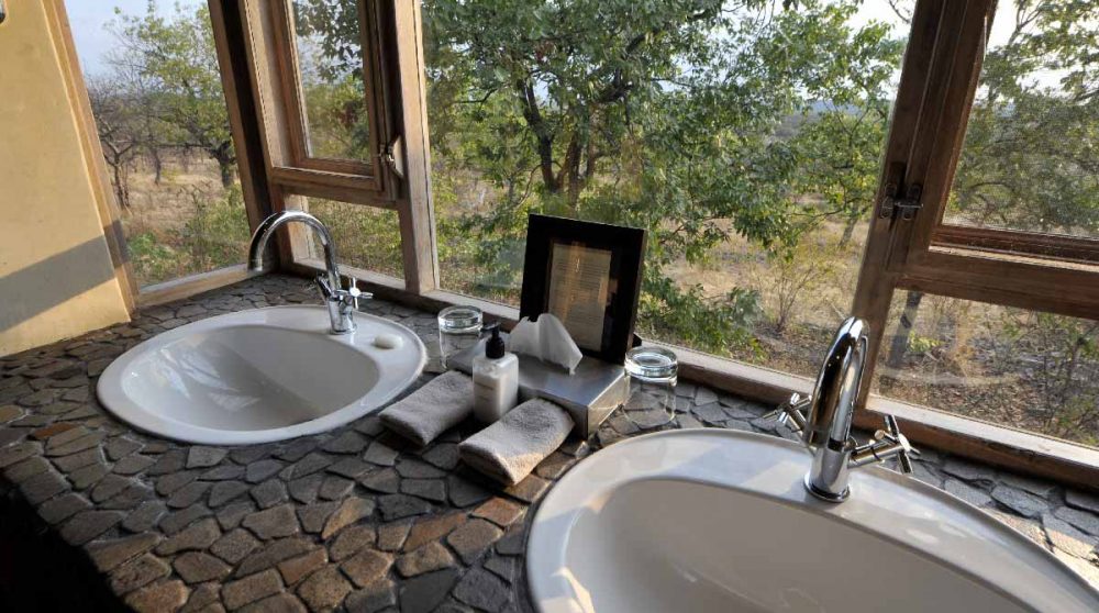 Lavabos à l'Ongava Lodge