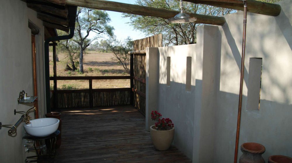 Une douche extérieure en Afrique du Sud