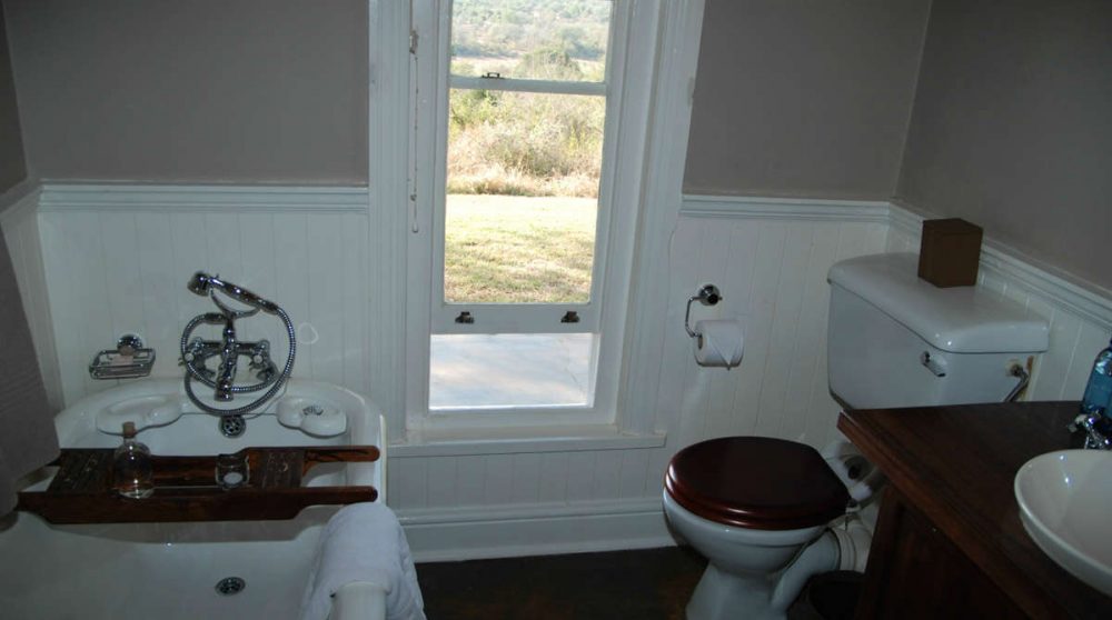 Vue sur la salle de bains