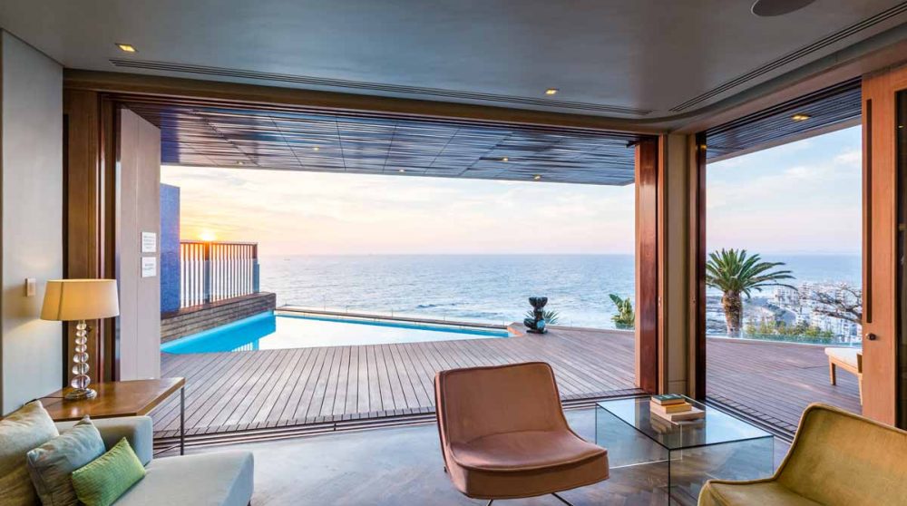 La salon et la terrasse à Cape Town