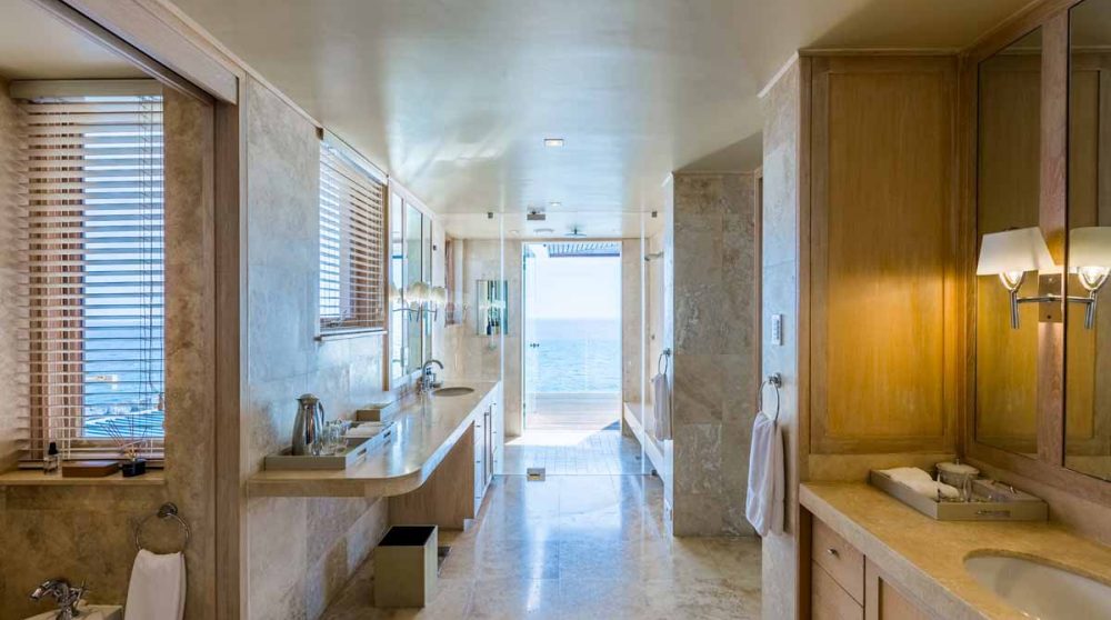 Sa salle de bains en Afrique du Sud